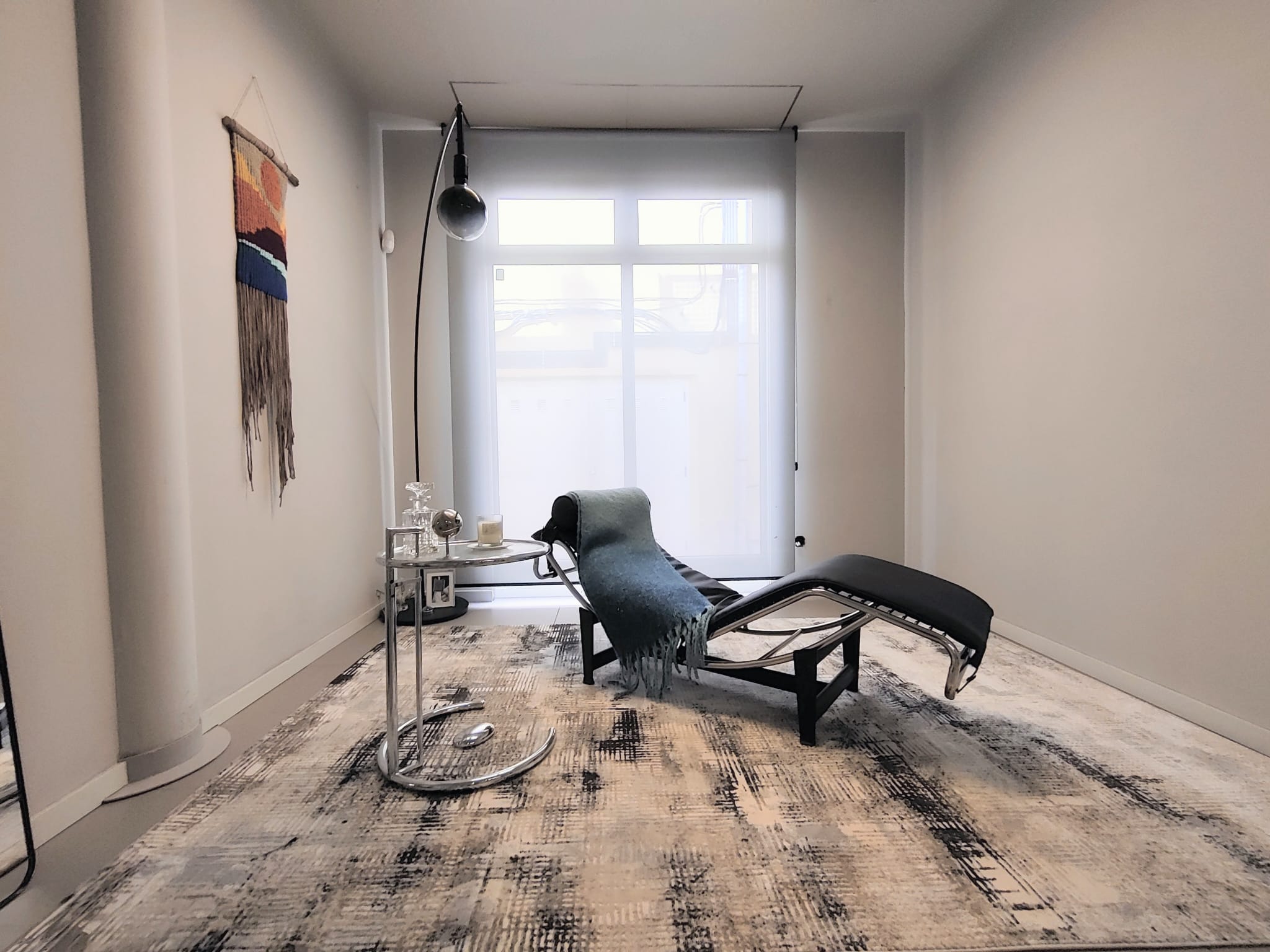 Style loft, idéal pour un indépendant qui souhaite y vivre et/ou y travailler. — photo 12