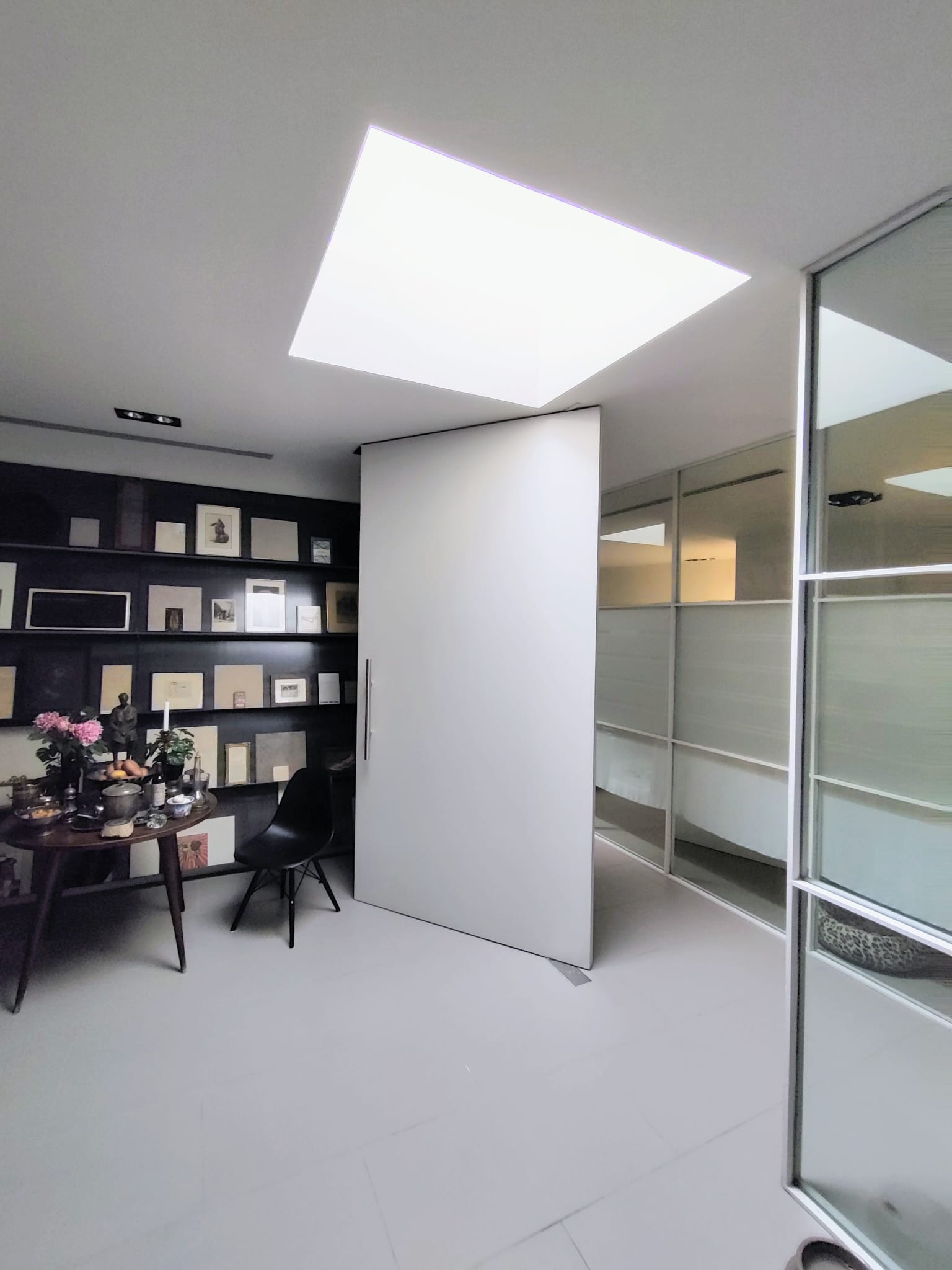 Style loft, idéal pour un indépendant qui souhaite y vivre et/ou y travailler. — photo 14