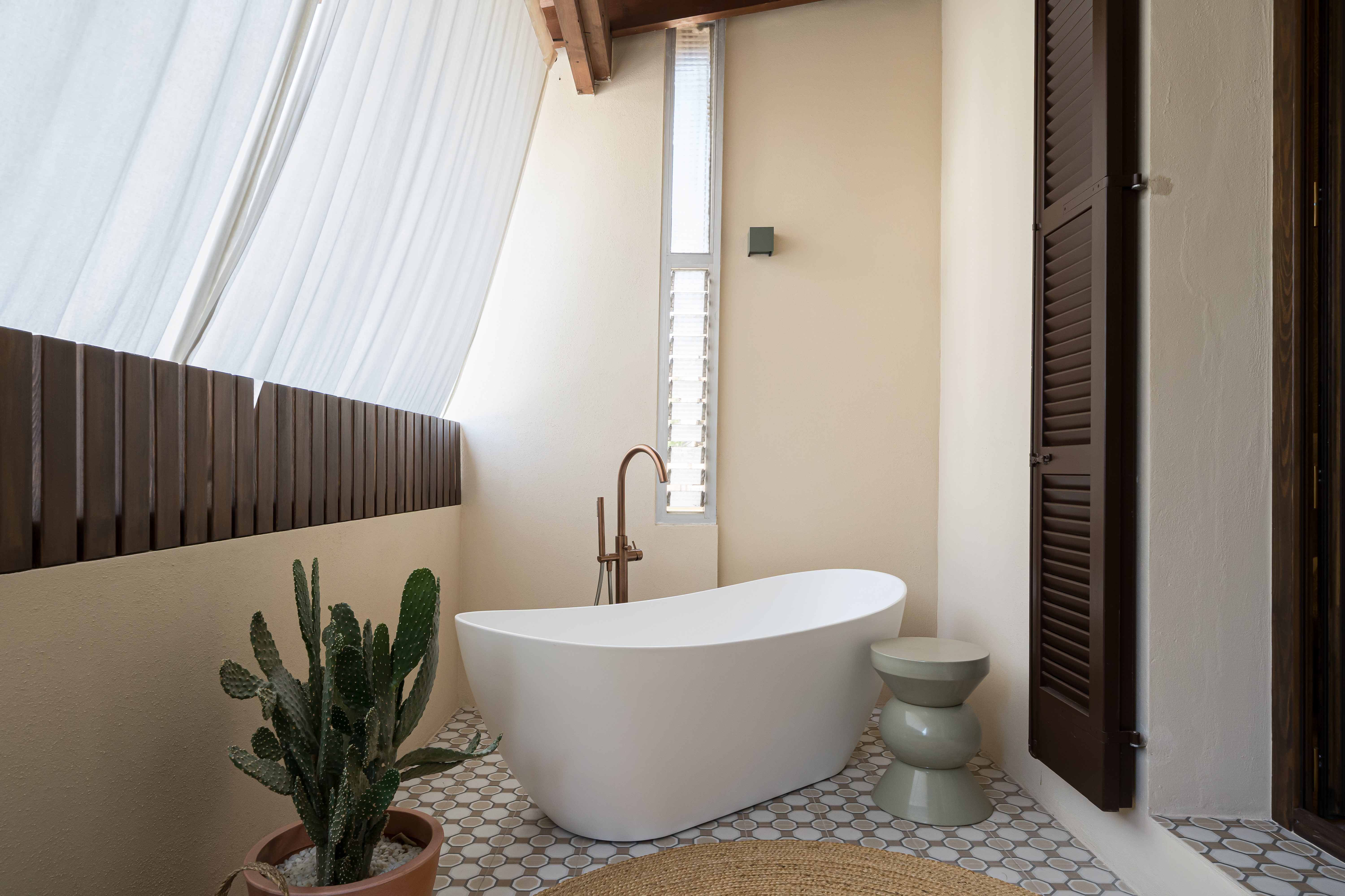 Appartement de 3 chambres entièrement rénové à vendre à Son Armadams, Palma. Intérieurs sur mesure, terrasse de 20 m², design méditerranéen et proximité de Santa Catalina et de la forêt de Bellver — photo 18