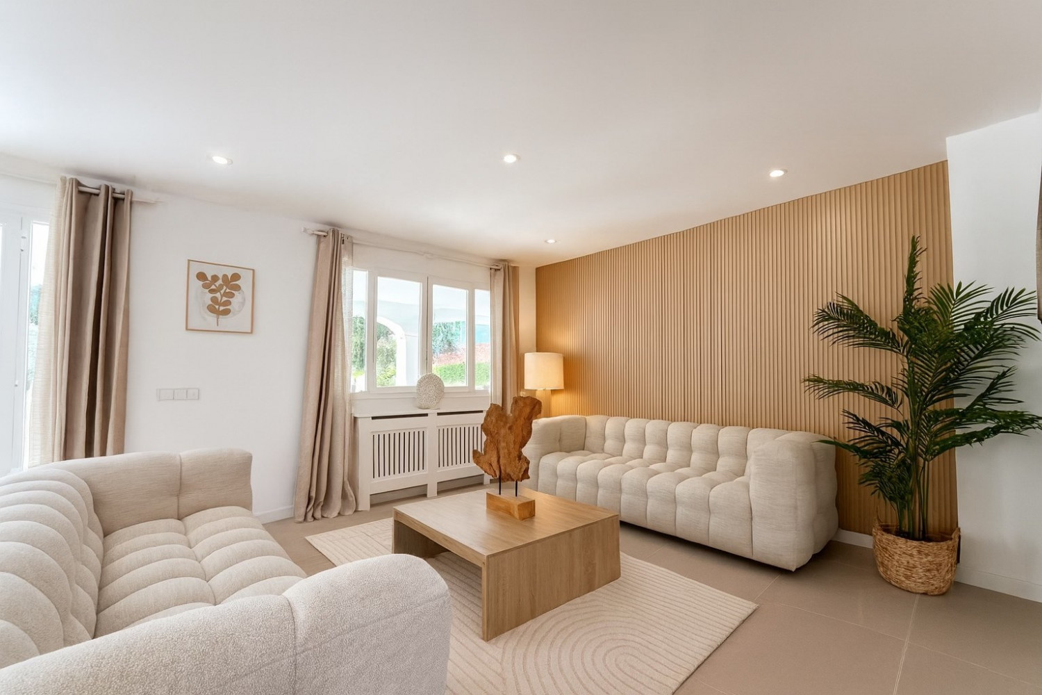 Située dans l'une des rues les plus recherchées de Santa Ponsa, cette villa familiale entièrement rénovée offre confort et commodités toute l'année — photo 10