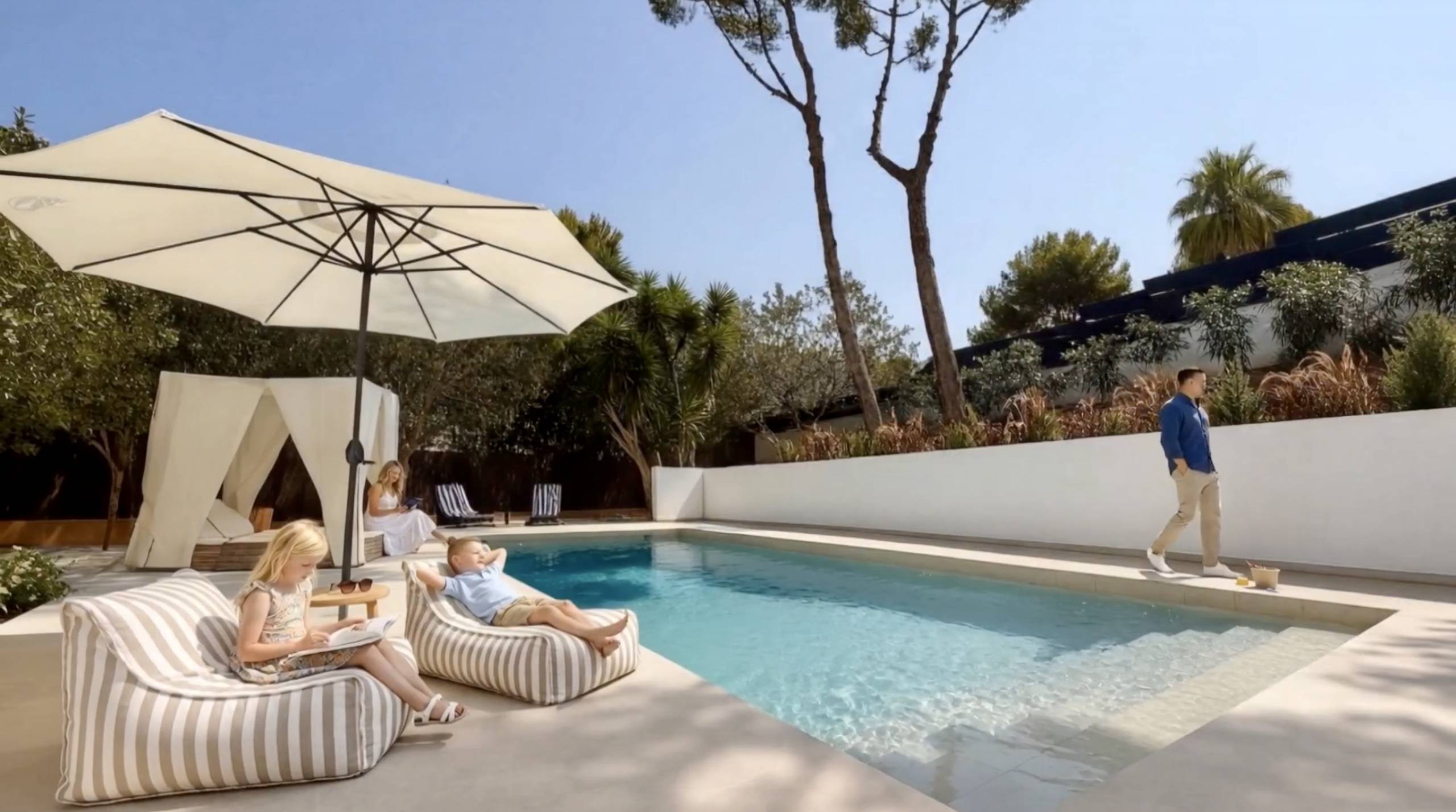 Située dans l'une des rues les plus recherchées de Santa Ponsa, cette villa familiale entièrement rénovée offre confort et commodités toute l'année — photo 22