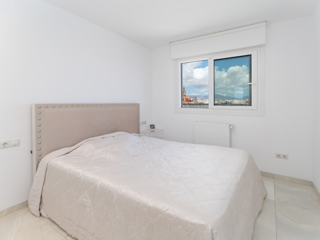 Palma - Penthouse d'angle avec 90 m² de terrasse vue mer et cathédrale — photo 11
