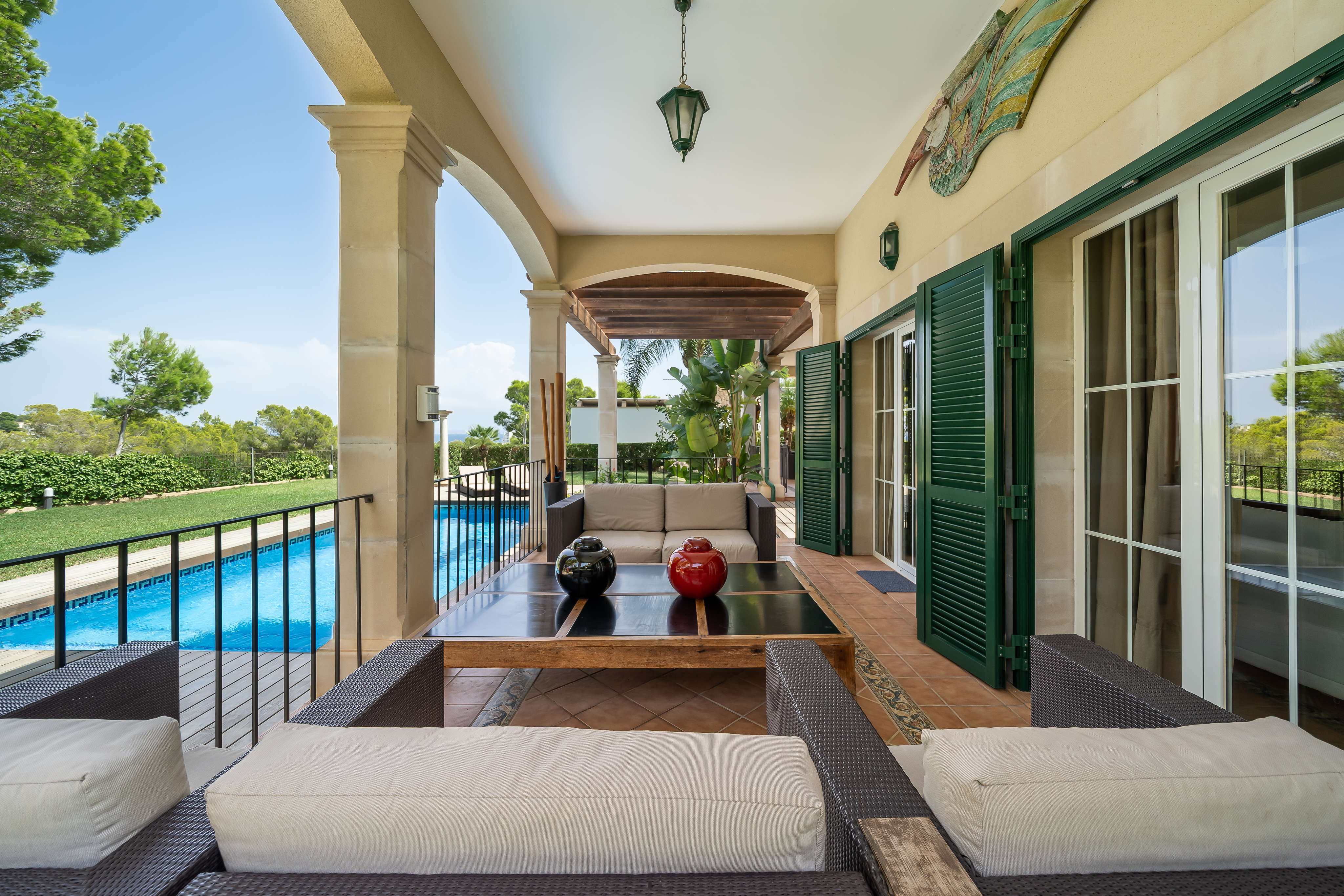 Cala Vynies - Villa de quatre chambres avec espaces de vie distincts, magnifique jardin, piscine et vue mer sur la baie de Palma — photo 2