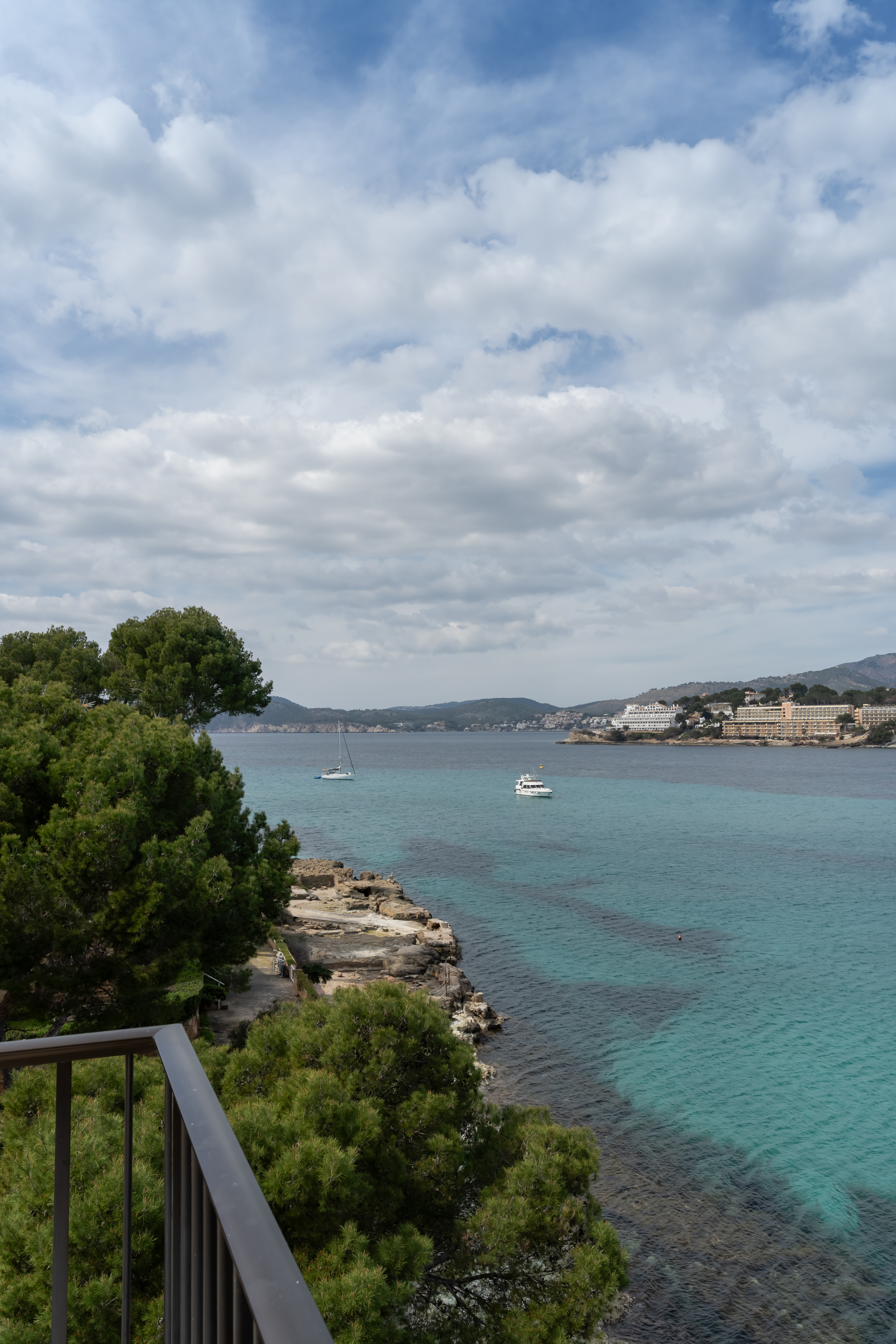 Penthouse en front de mer à Santa Ponsa avec accès direct à la mer et toit-terrasse panoramique — photo 10
