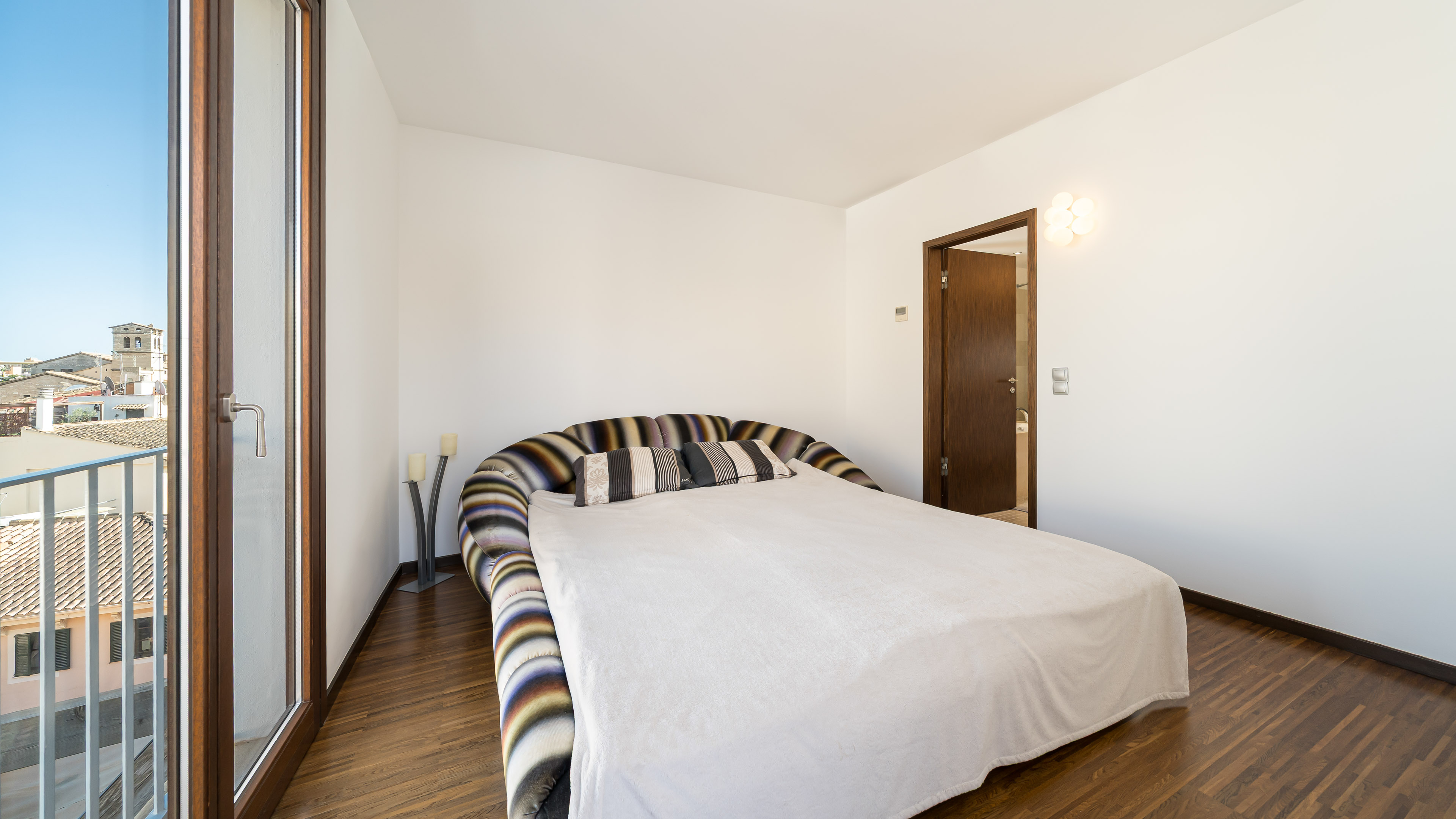 Duplex penthouse à Palma avec trois terrasses, vues sur la cathédrale, la mer et les montagnes, depuis La Lonja — photo 17